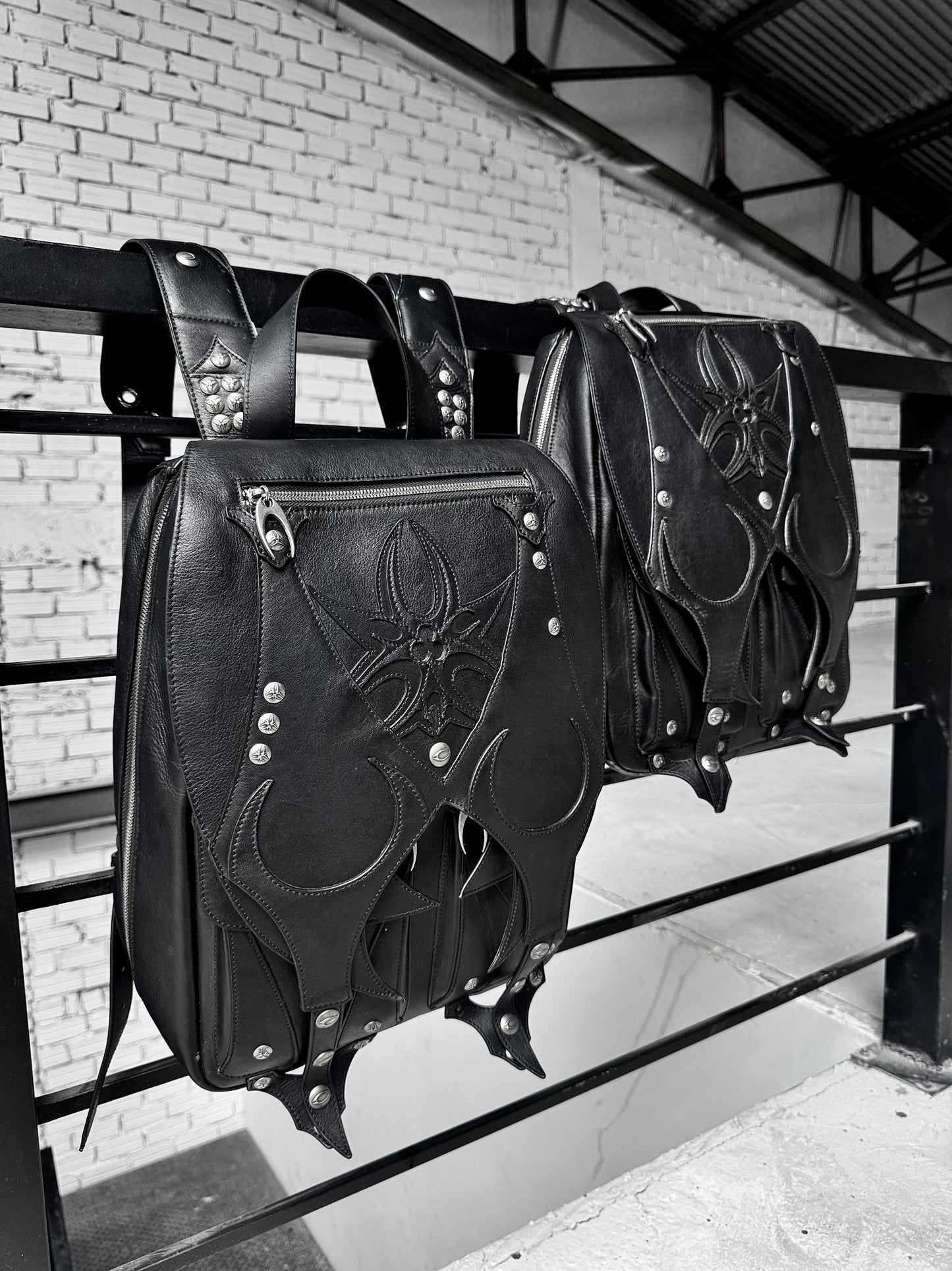 MORE CHAOS REAL LEATHER BACKPACK