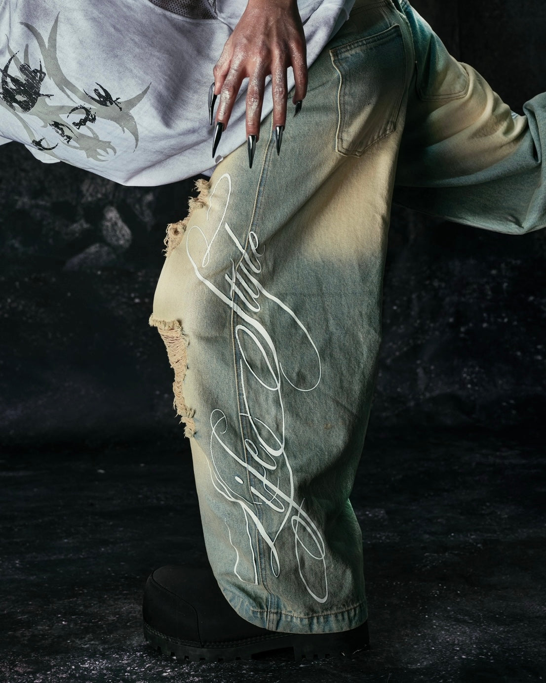 "LIFESTYLE" VINTAGE WAXED BAGGY JEANS
