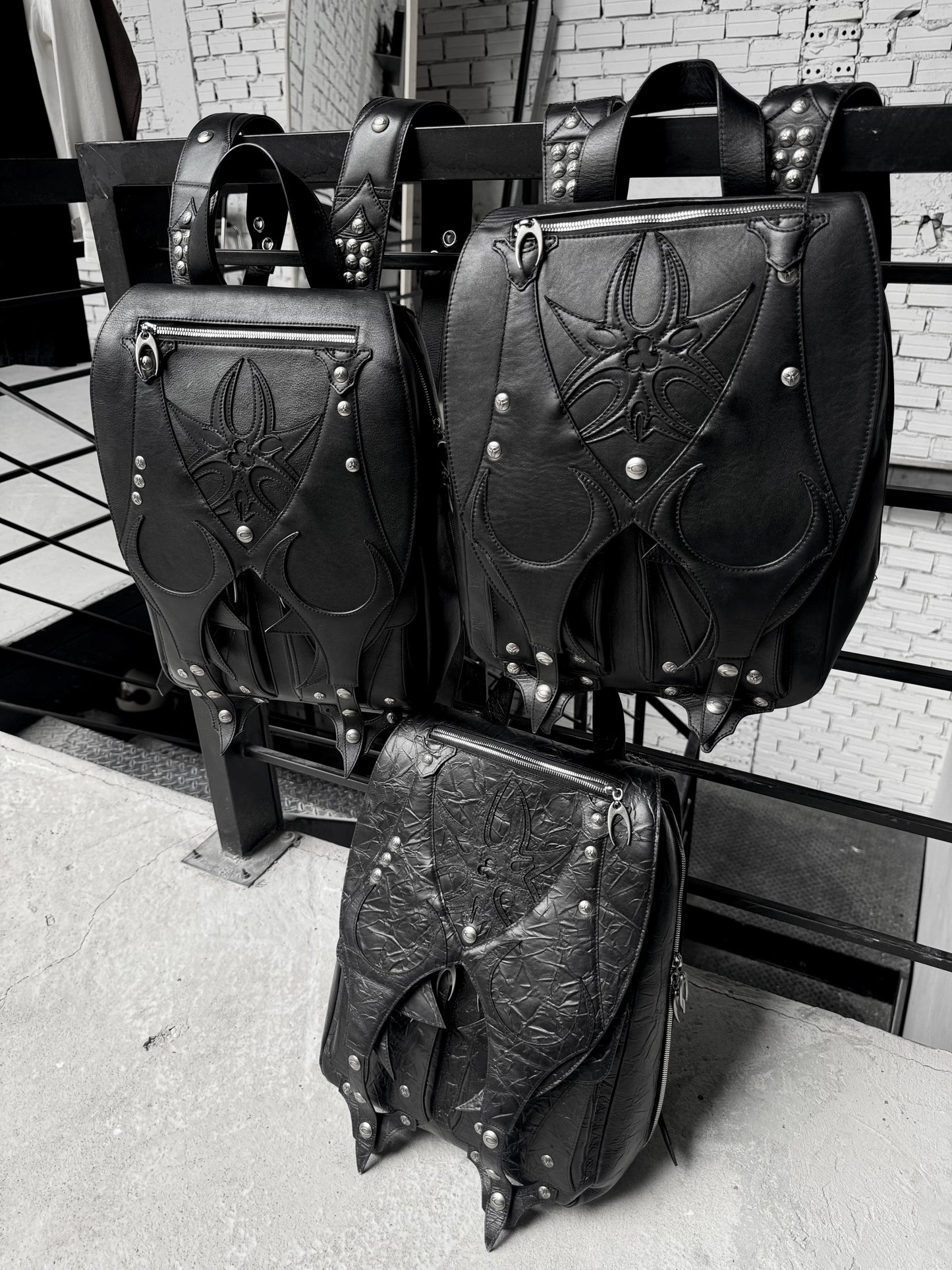 MORE CHAOS REAL LEATHER BACKPACK