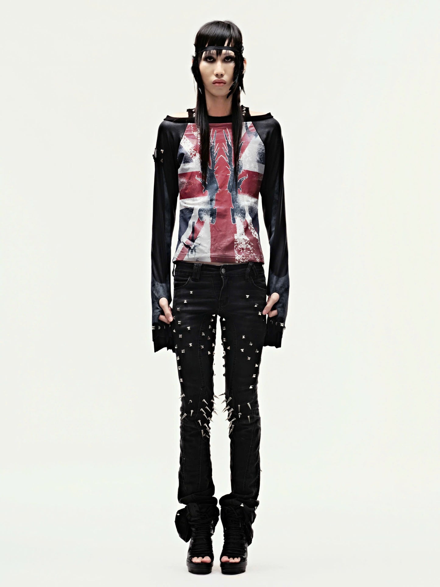 CZ SPIKE STUDDED SKINNY BLACK JEANS
