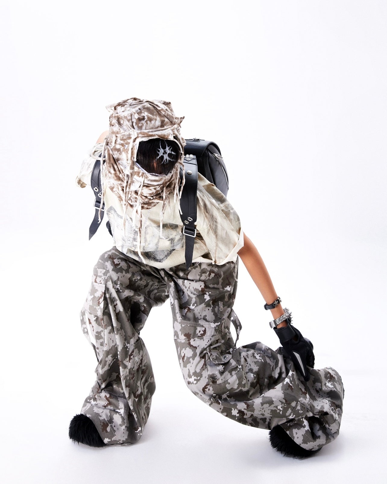 "005 MILLY" CAMO FLAG CARGO PANTS