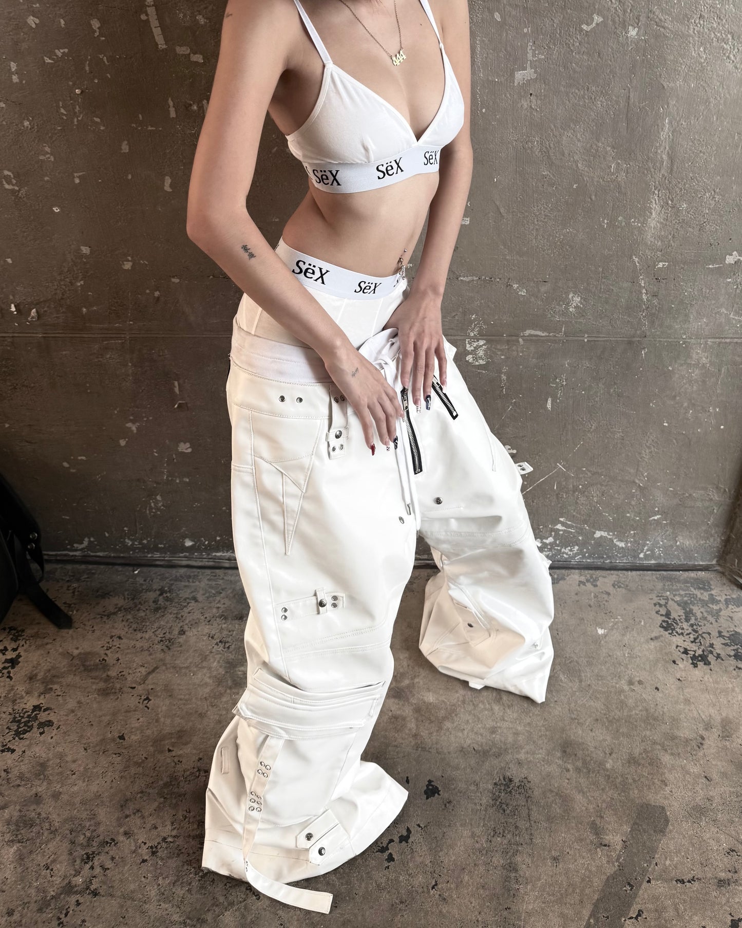 WHITE GHIDØRAH LEATHER CARGO PANTS