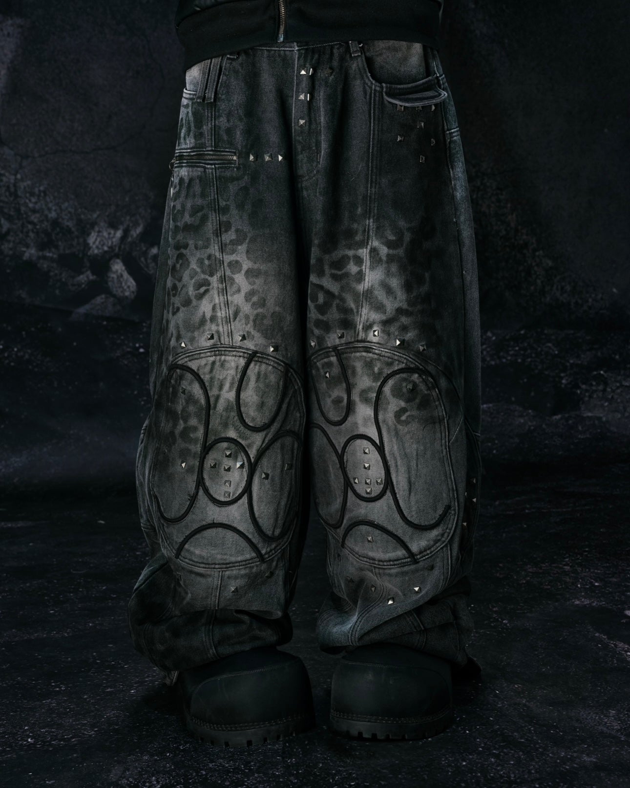 "25 LEOPARD" WAXED GREY BAGGY JEANS