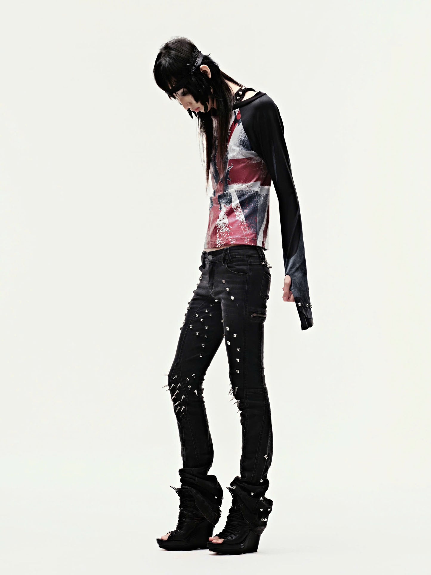 CZ SPIKE STUDDED SKINNY BLACK JEANS