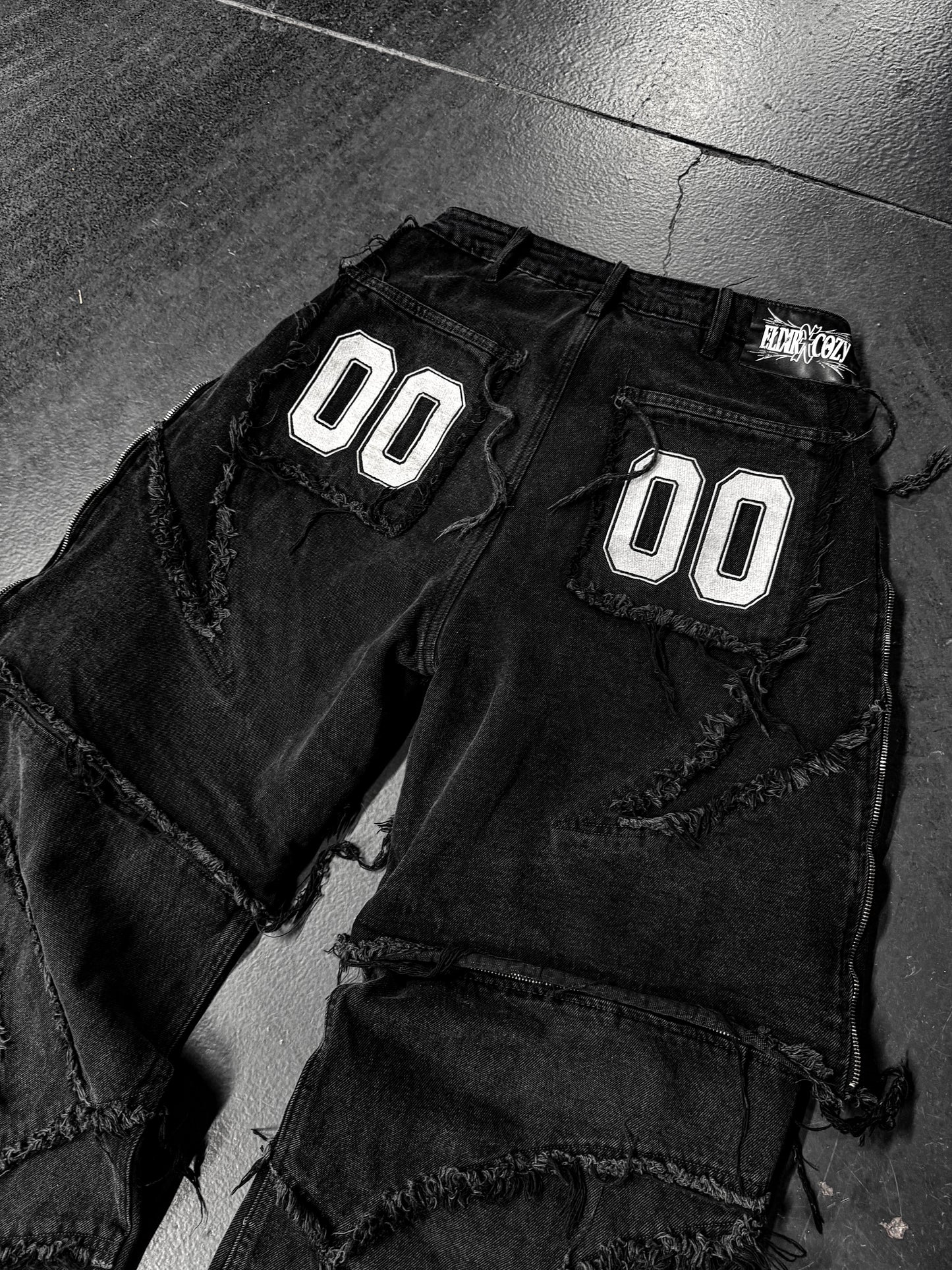 COZY X ELIXIR DETACHABLE 2 IN 1 JEANS