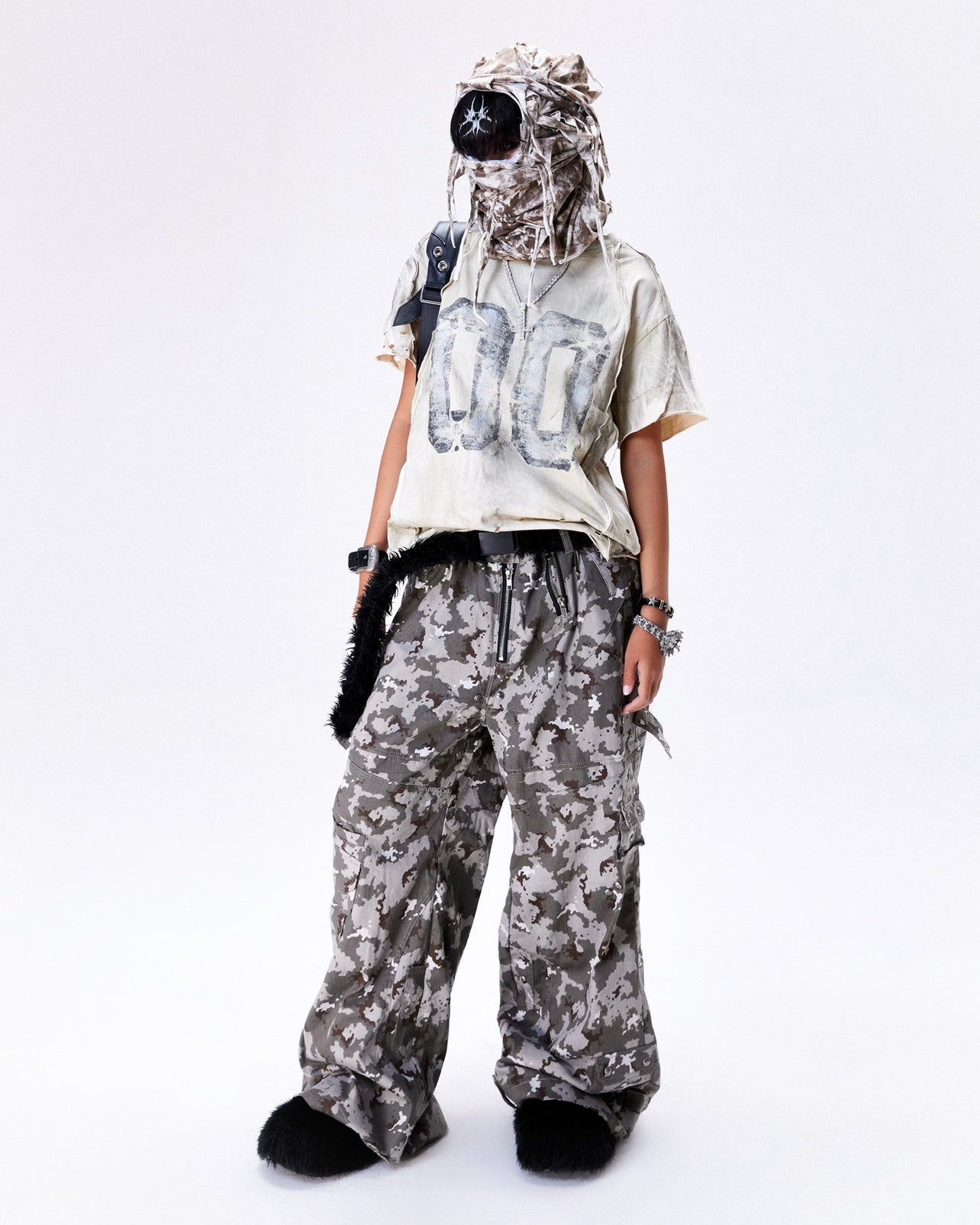 "005 MILY" CAMO FLAG CARGO PANTS