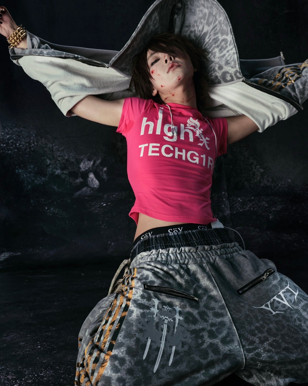 COZY WORLDWIDE コージーワールドワイド BBY TECHG1RL Tシャツ BBY TECHG1RL
