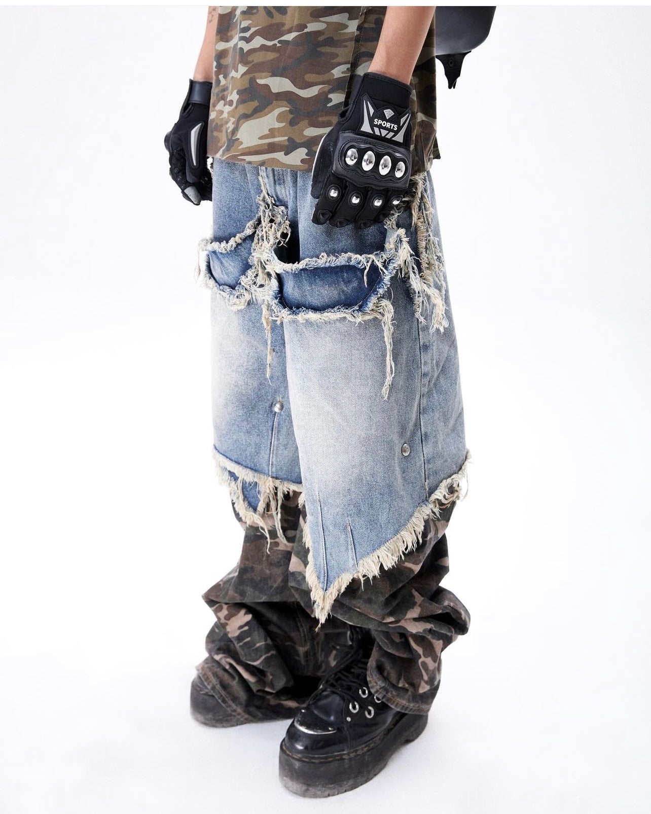 "005 CHAOS DREAM" CAMO LAYER PANTS