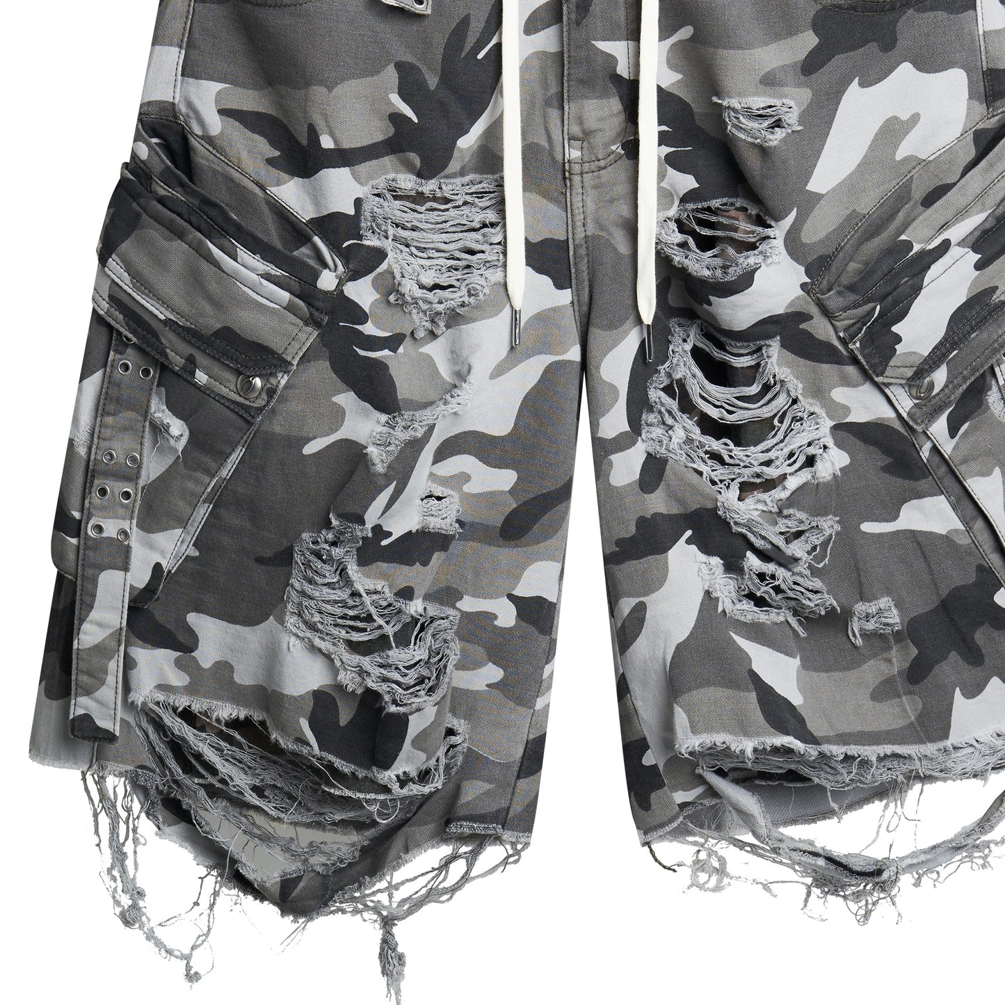 "005 CHAOS DREAM" WAXED CAMO JORTS