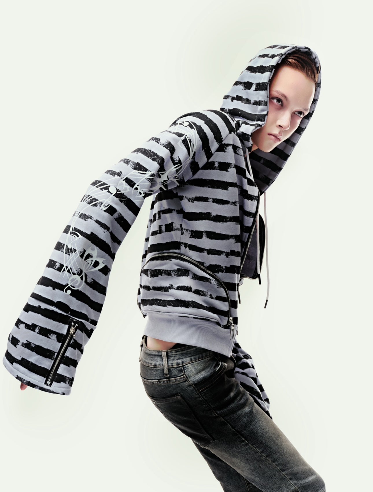 EPL STRIPPED HOODZIP – COZY WORLDWIDE
