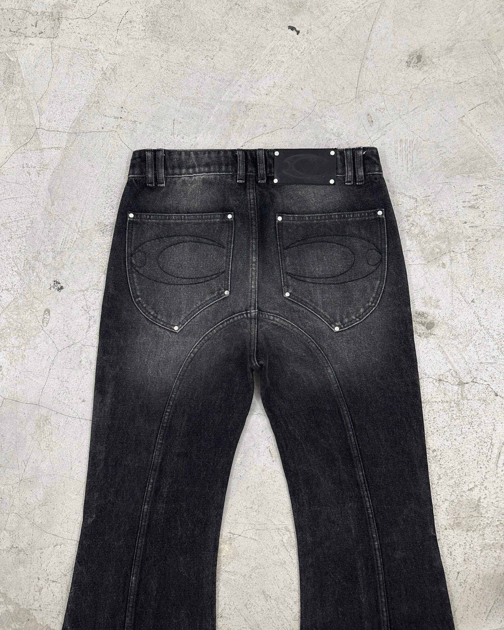 CZ DARK KNIGHT FLARE JEANS – COZY WORLDWIDE